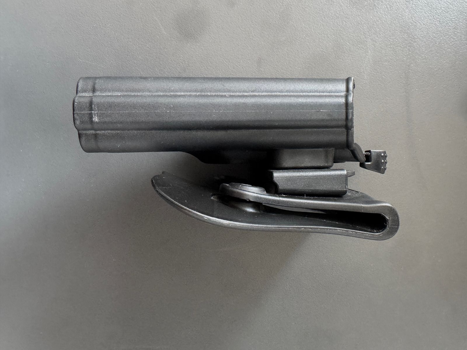 GLOCK 17 Gen5 First Edition – 9 mm P.A.K., sin disparar en maletín original, imagen 3 de 7