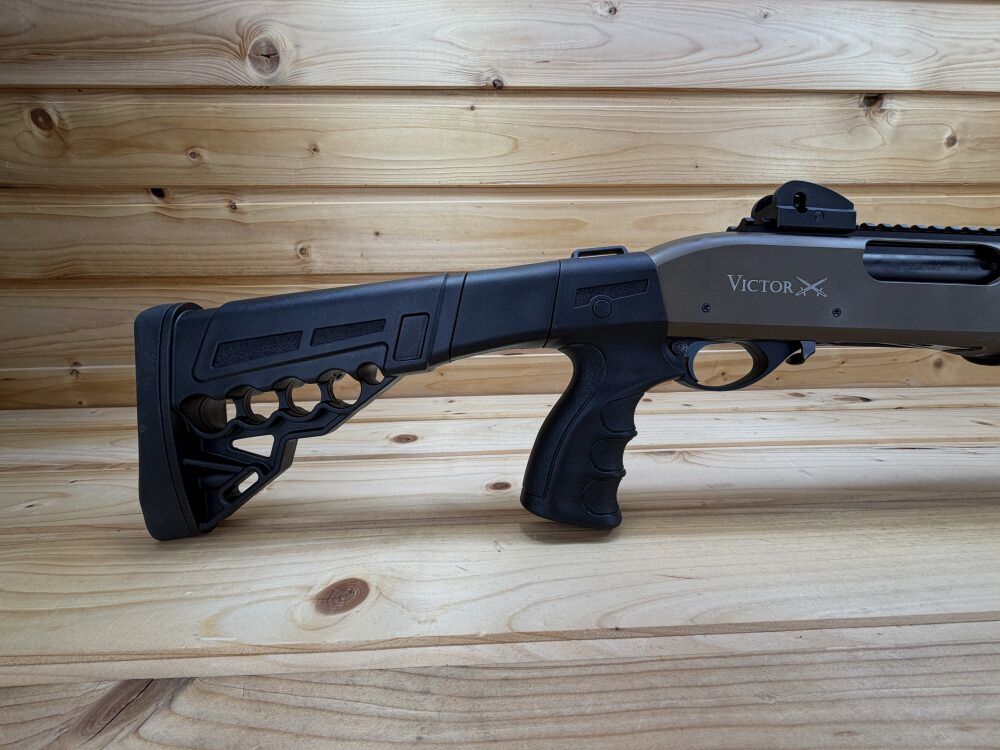 Huglu Victor P-Tac Tactical, Cal. 12/76, 61cm/24" Escopeta de repetición 12/76