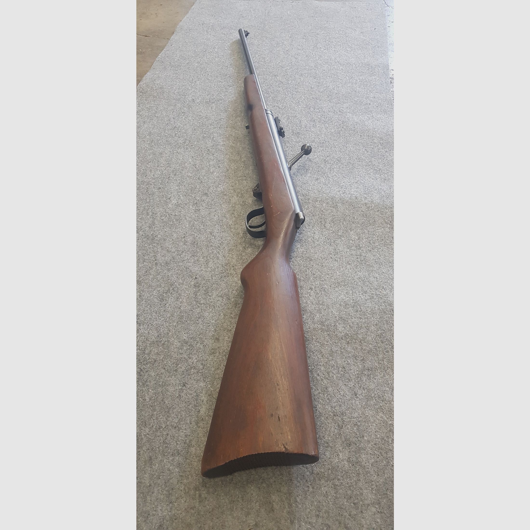 Haenel Mod. 49a  mit  dunklen Schichtholzschaft von 1953 im schönen Zustand Durchlader kein 310