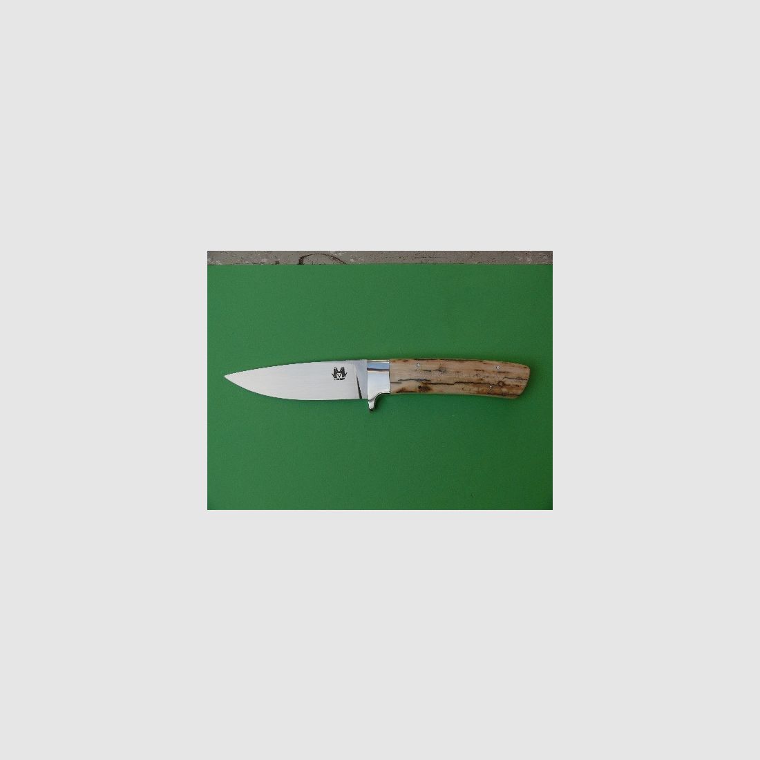 Handgefertigtes Jagdmesser, Stahl CPM 420V, Griffmaterial aus Mammutelfenbein