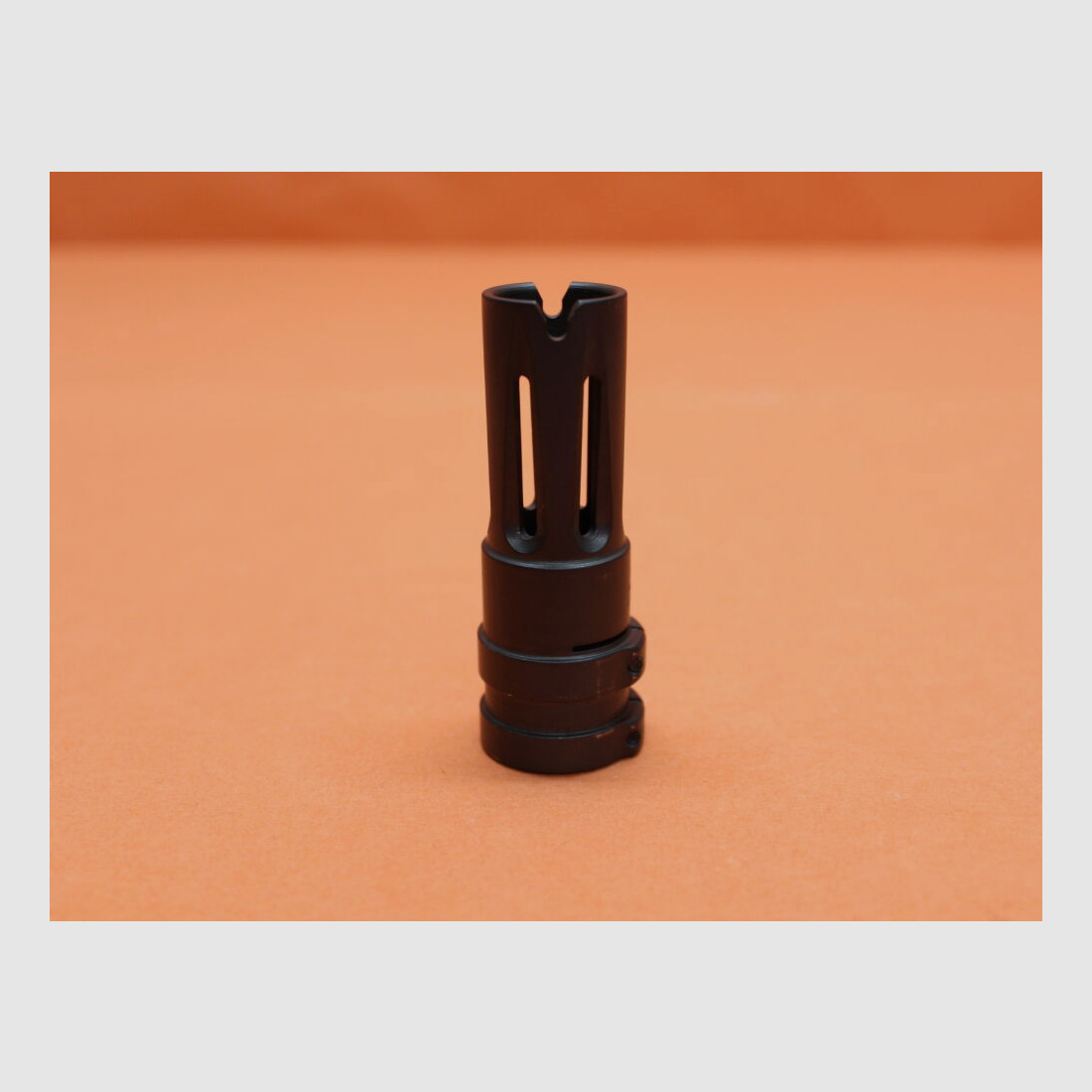 Steger Steyr Mannlicher AUG-Z: Supresor de llama Steger con sujeción de abrazadera para cañón Ø 19,8mm, acero azulado