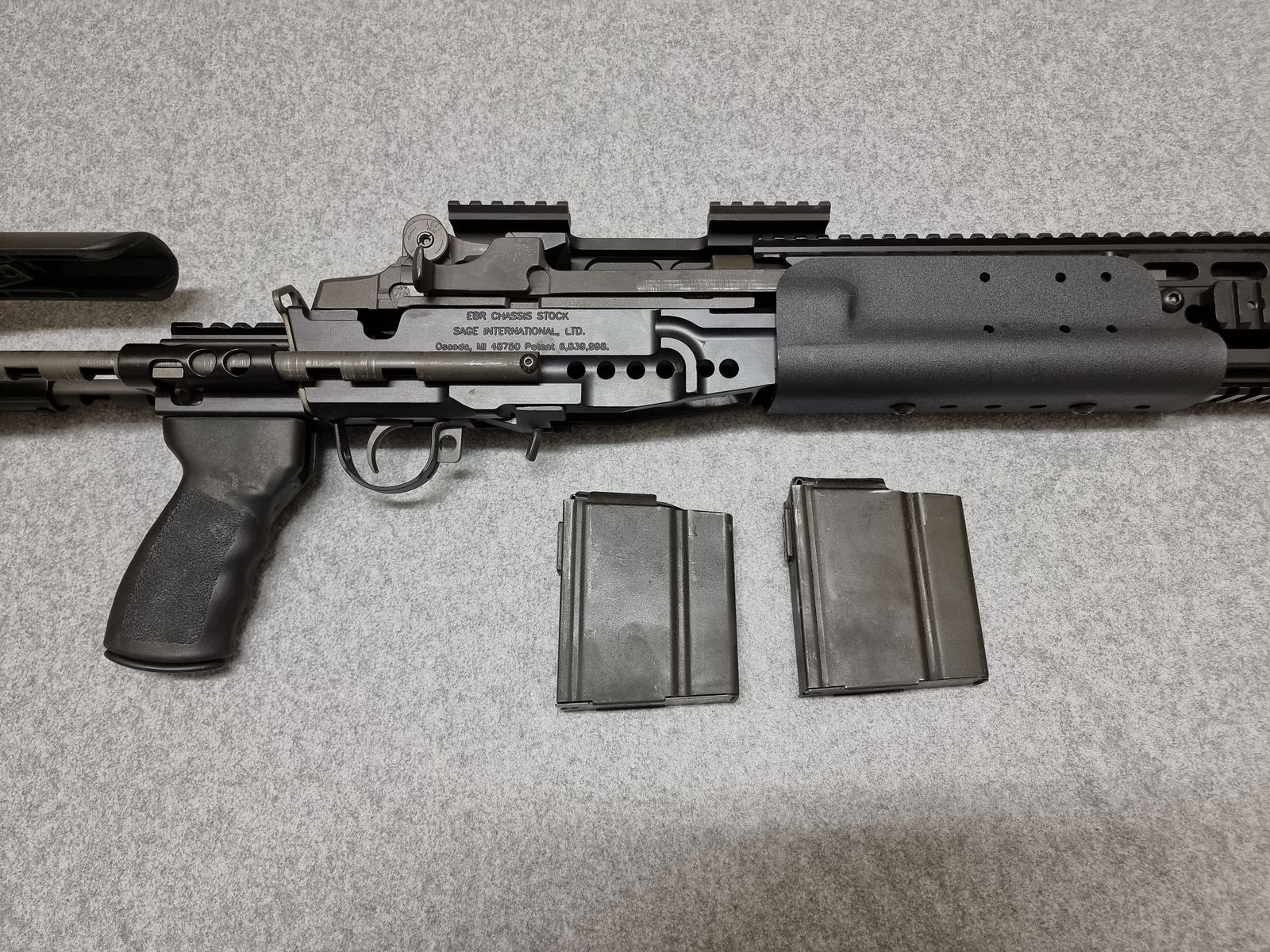 LuxDefTec LDT M14 Socom mit original Sage EBR Chassis + original Springfield Armory M1A Montage