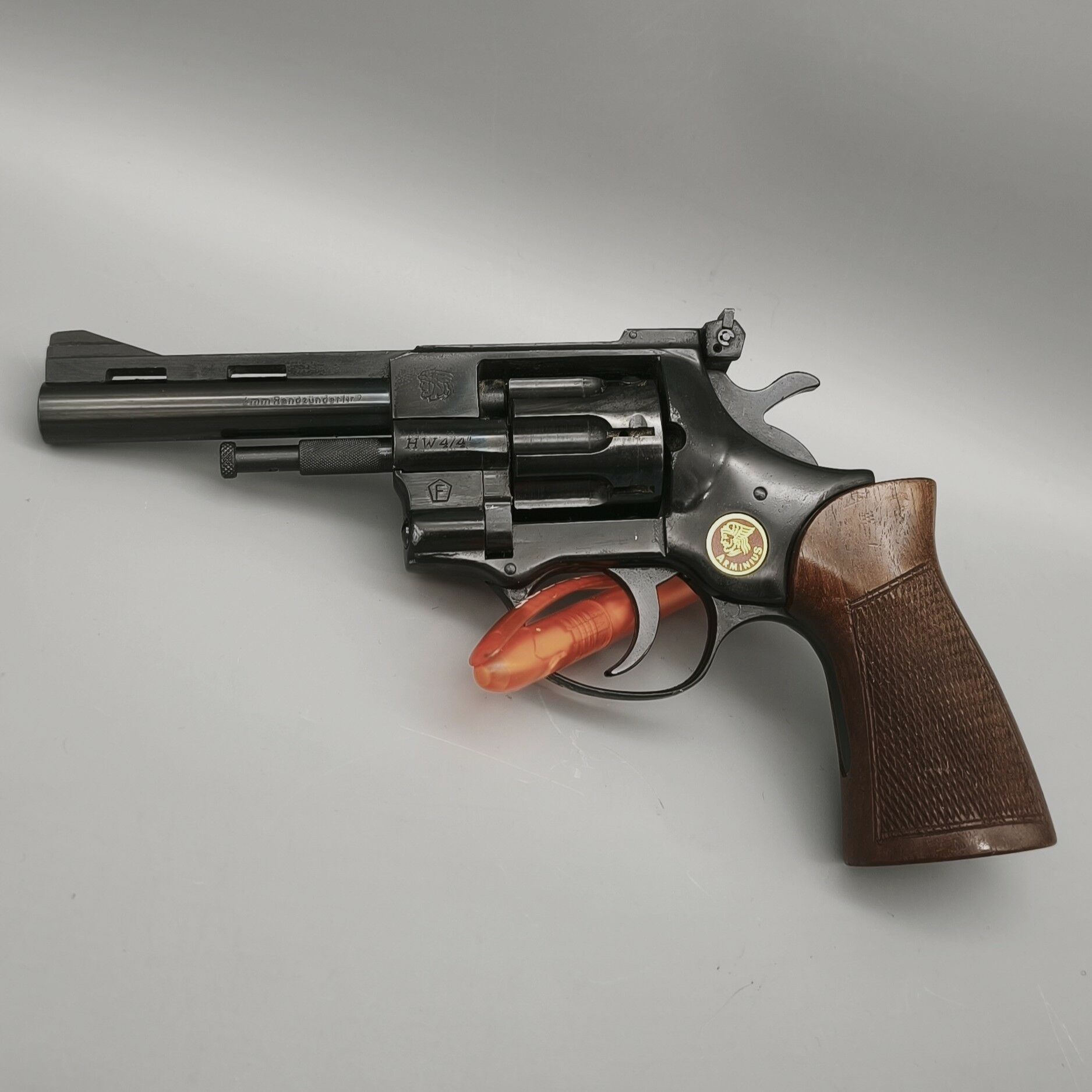 Revolver Weihrauch Arminius HW4 4" 4mm RF Long "Sans besoin" #139 4mmRF Long