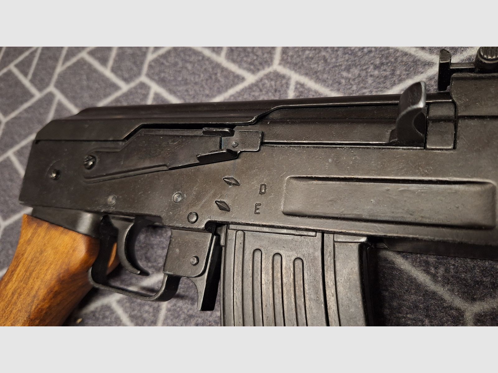 AK47 assault rifle DENIX model