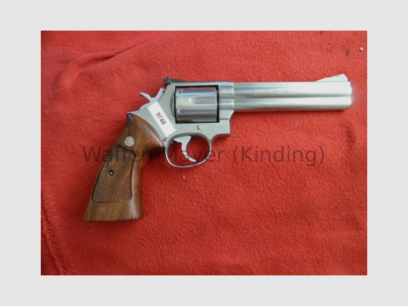 Smith & Wesson 686