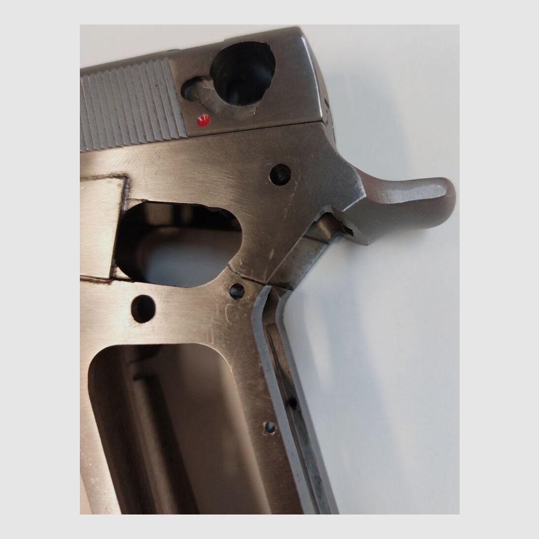 Pistola defectuosa Smith & Wesson Mod.659 en calibre 9x19 (Compuesta por cañón, cierre, empuñadura)
