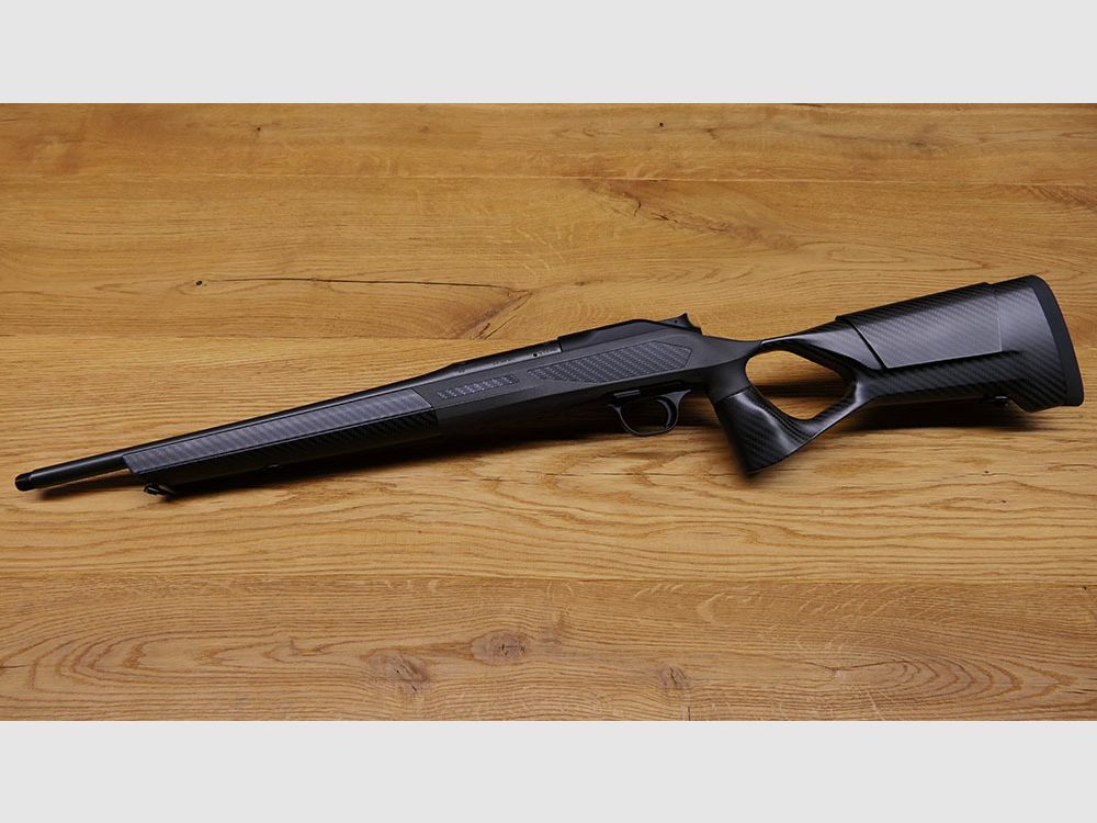 Blaser R8 with FBT carbon stock / .308 Win. / 47cm barrel length / M15x1 / FBT INCA 44Ti silencer / TOP