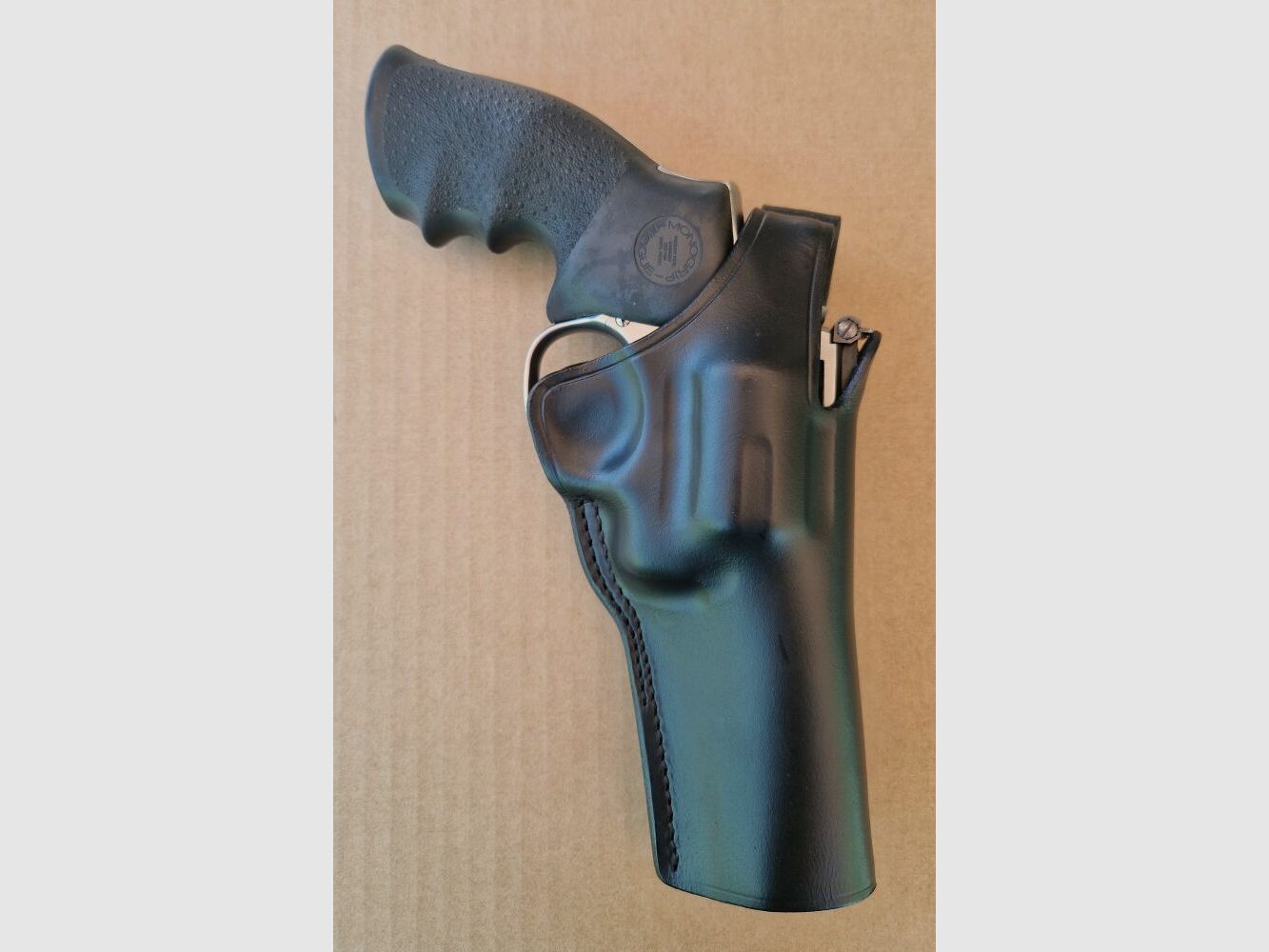 Smith & Wesson Mod. 686-3 with holster