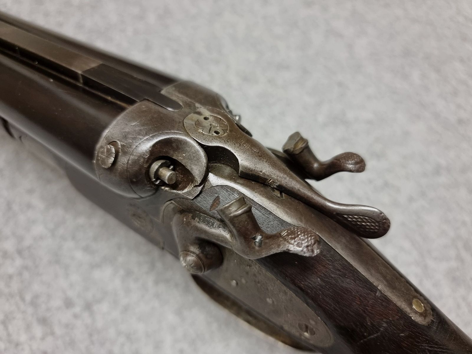 Escopeta histórica de cochero - Bayard Pieper - escopeta de percutor 16/70 con culata inglesa