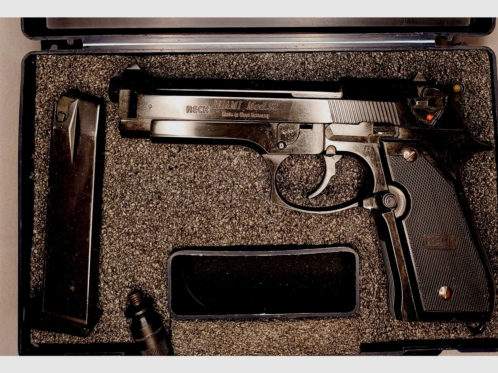 Reck Miami Mod. 92 Schreckschusspistole Kal. 8 mm Knall (PTB 481)