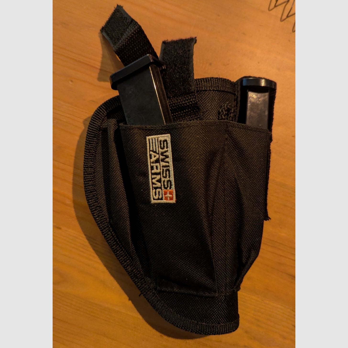 Umarex Walther P88 Compact 9mm Schreckschuss inkl. Holster, Ersatzmagazin, Abschussbecher, Reinigungsbürste, Transportkoffer und Ersatzteilset.
