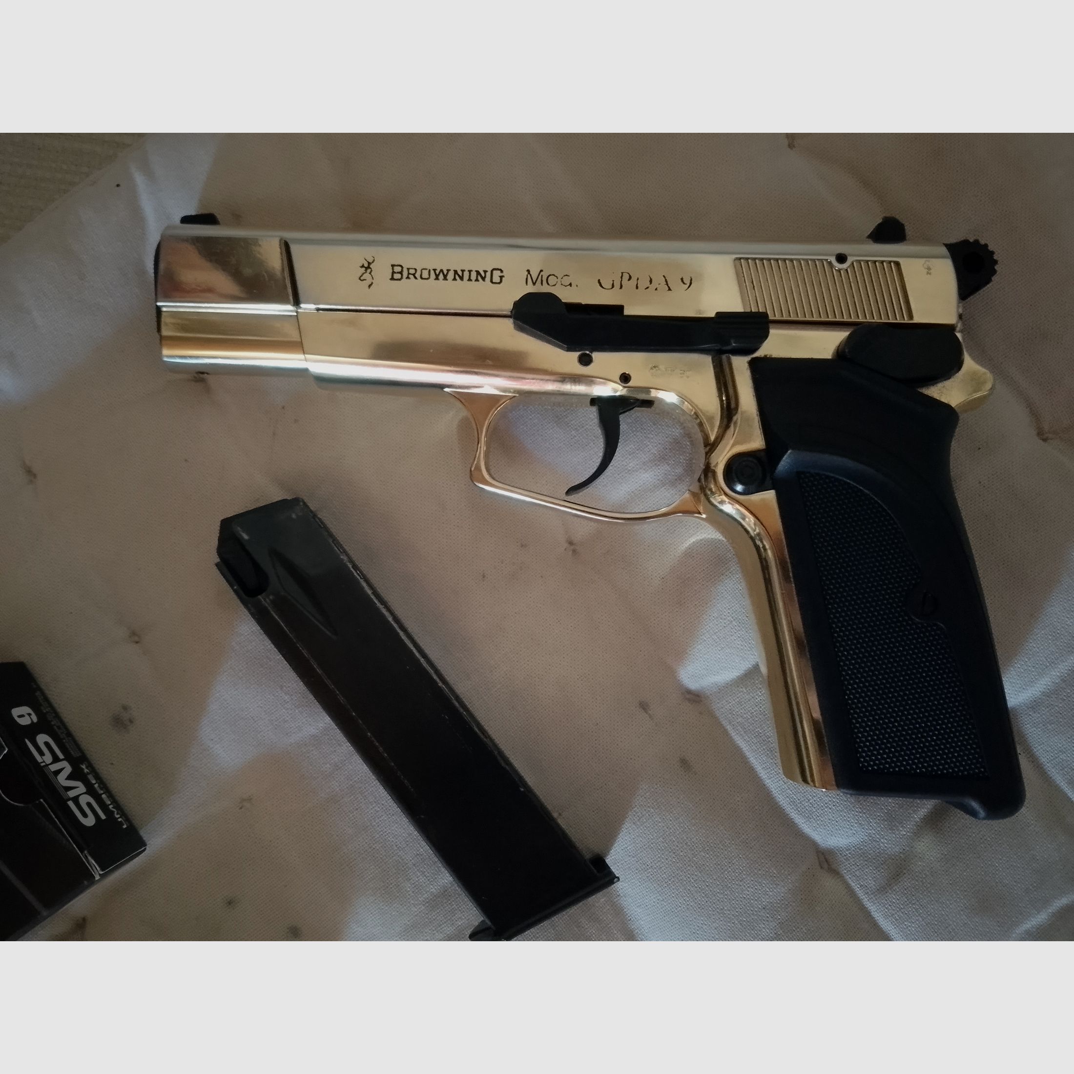Browning Gpda9 Schreckschuss Pistole Ausführung Gold Ptb722 mit Platz und starken Gas Patronen 