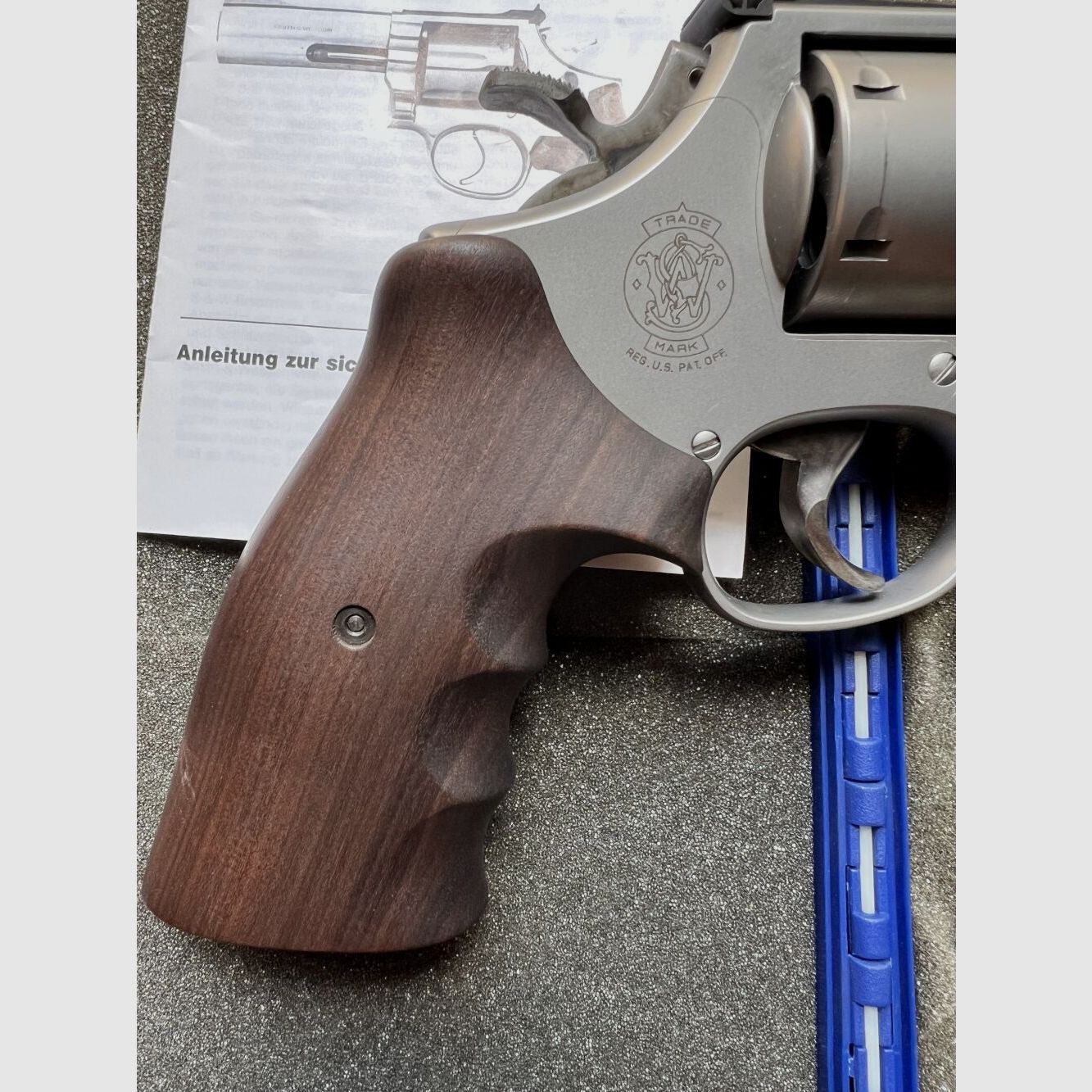 Smith & Wesson 686-4, Revolver Sondermodell "Practical Champion" Kaliber .3 .357Mag