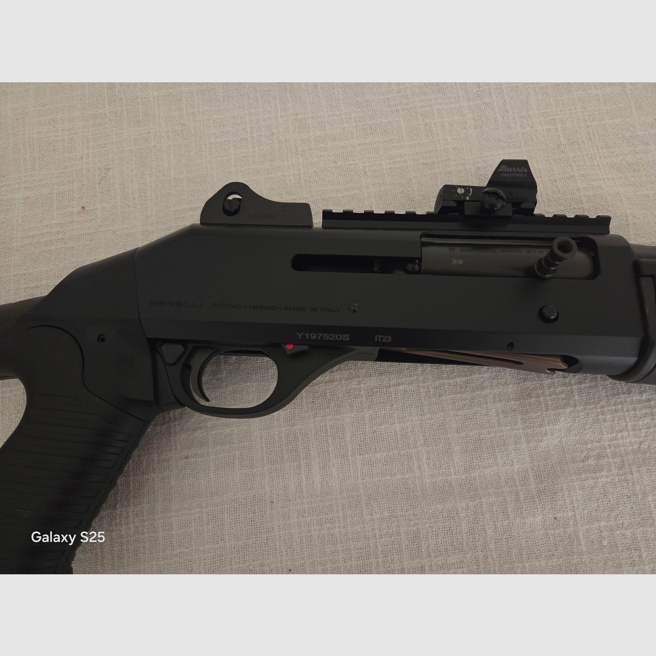 Verkaufe : Benelli M4 mit Schubschaft ! Wie neu... oder tausch/Inzahlungnahme..