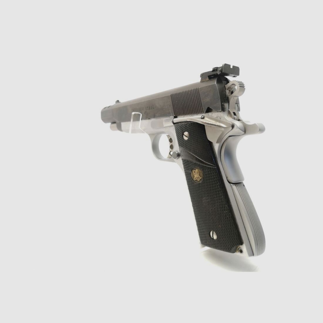 Springfield 1911 A1 Defender