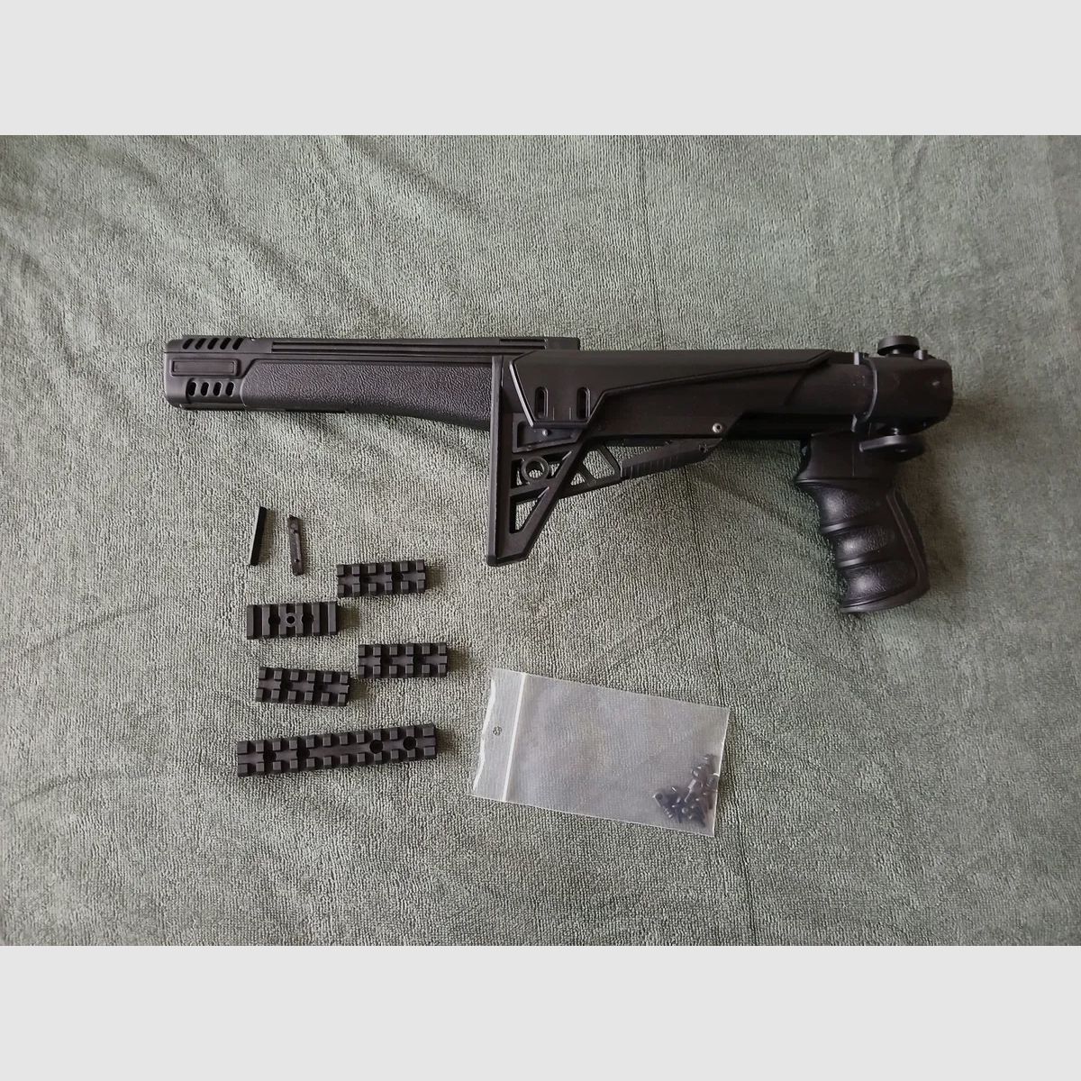 Ruger 10/22 crosse pliante crosse télescopique Strikeforce ATI TactLite