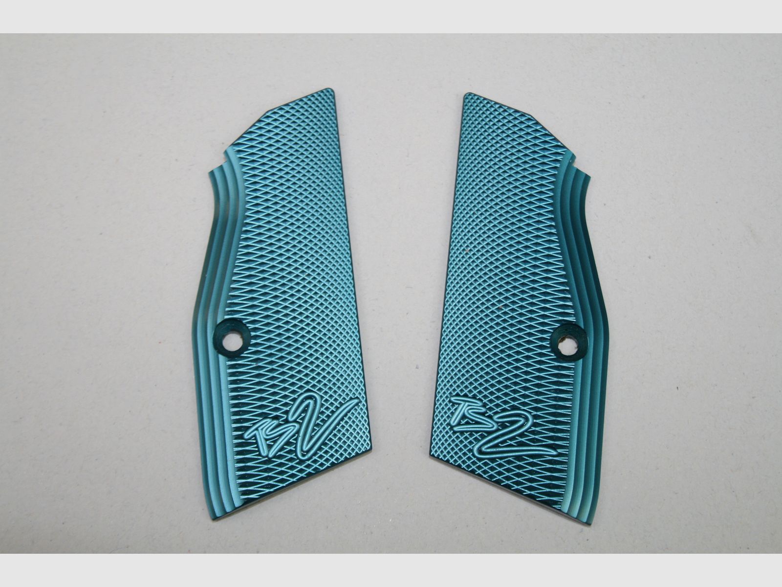 SHORT grips for CZ TS2 (with Magwell)