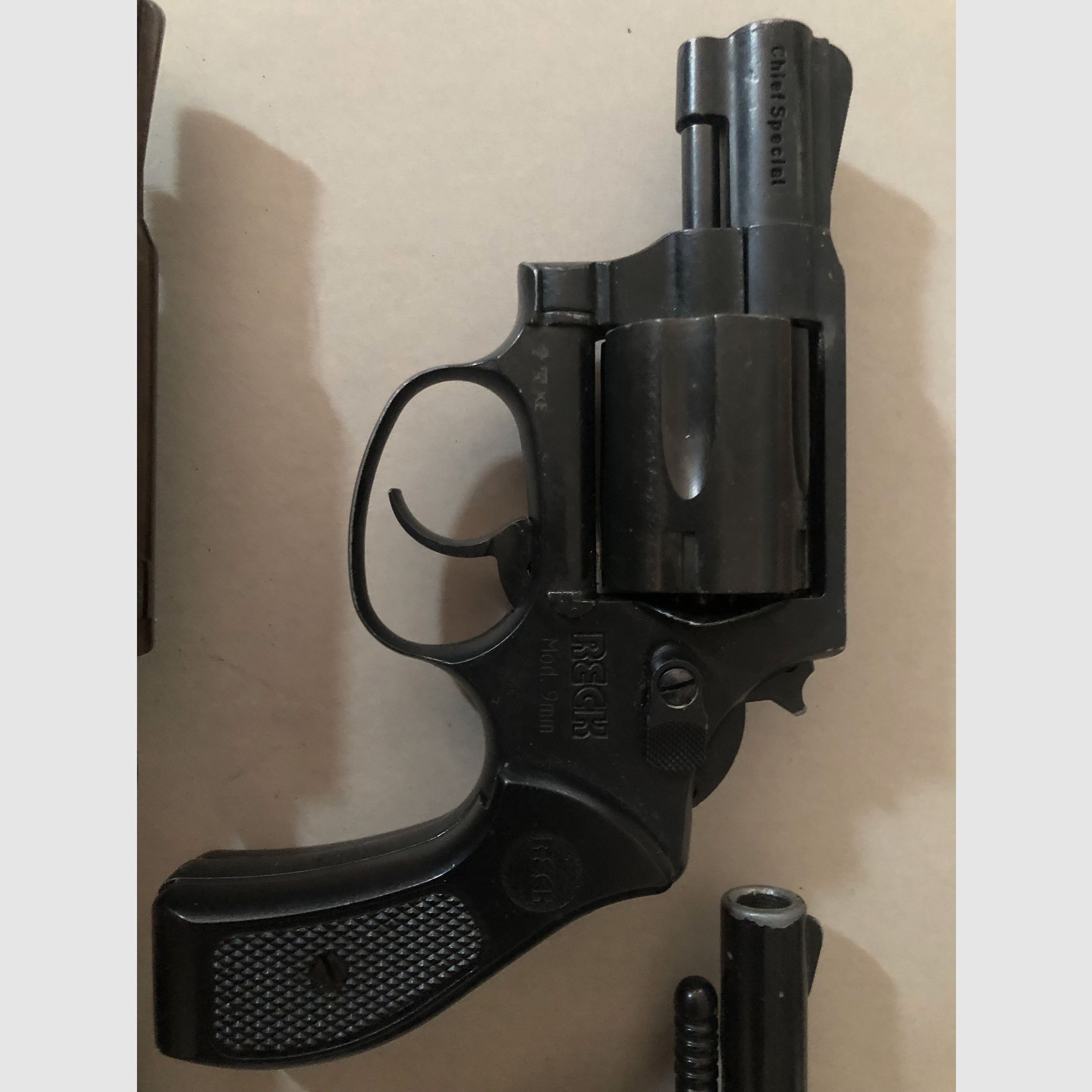 Konvolut Revolver Schreckschuss Röhm RG 79  Umarex 4,5mm & 9mm  Reck Chief Special