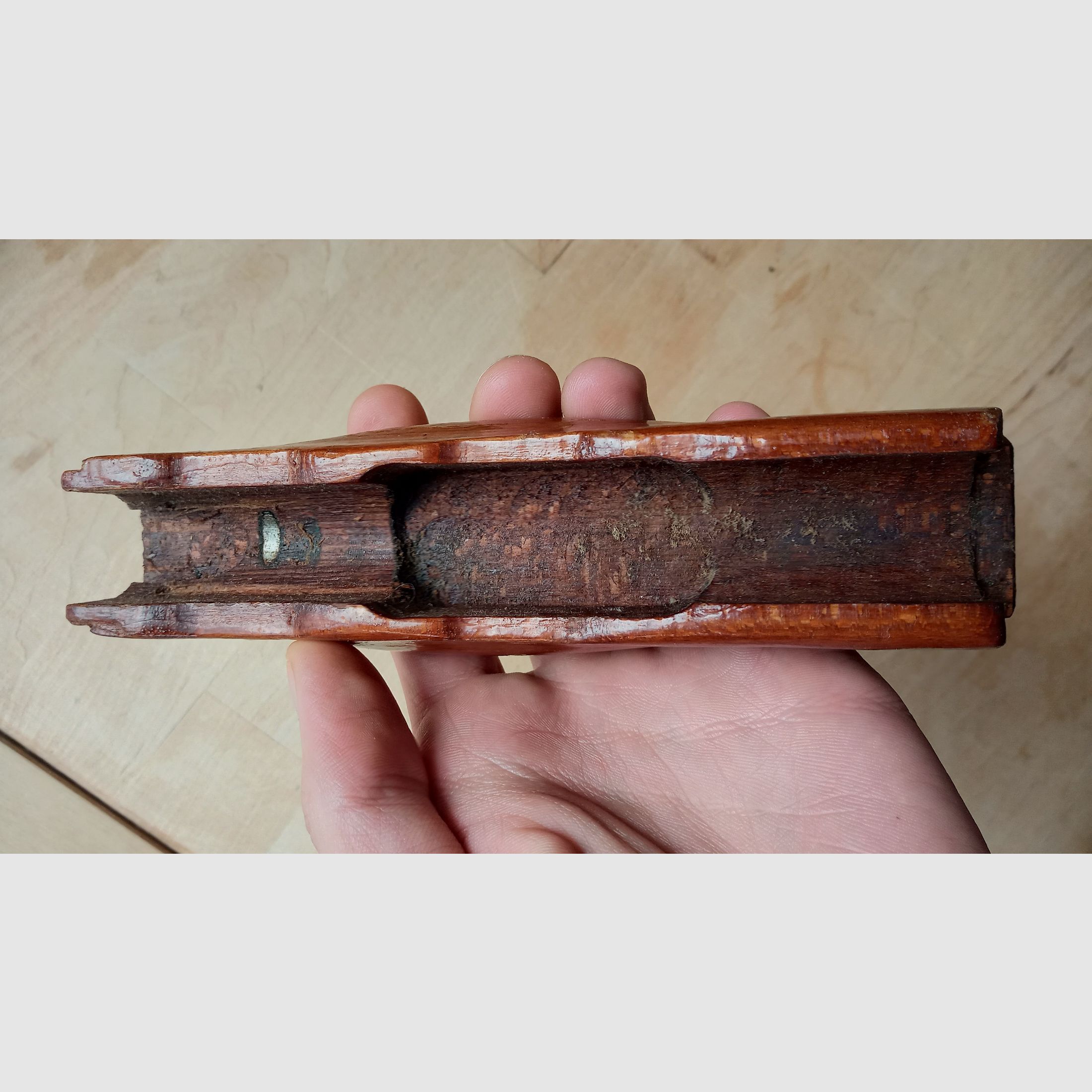 #3 unterer AK Palmswell Handschutz Holz vermutlich Rumänien
