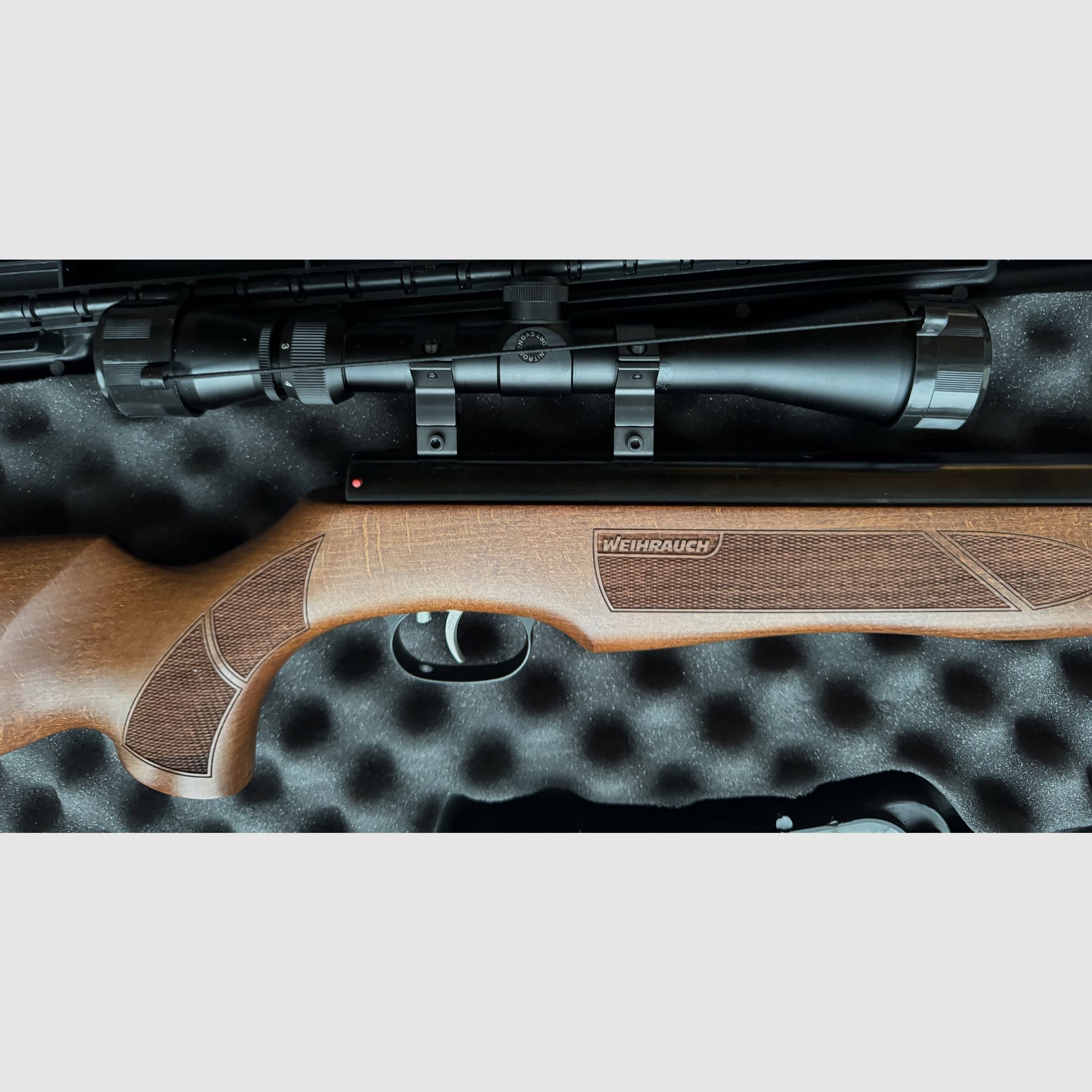 Weihrauch HW 35 Luftgewehr mit Zielfernrohr, 2000 Diabolos & Hartschalenkoffer – neuwertig!