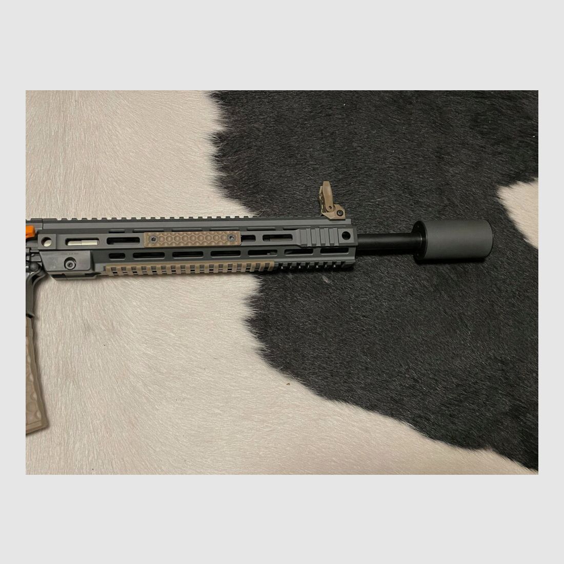 OBERLAND ARMS OA-15 PR M5, loop 16,75", OA MDR M-LOK handgreep 13", OA M4-schaft BUIS, MFD