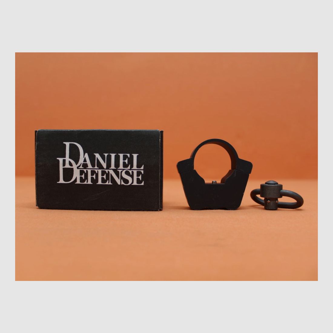 Daniel Defens, Inc. AR-15: Daniel Defense (DD-5002) EZ Carbine Swivel Attachment Point Aufnahme für QD Push-B. Riemenöse