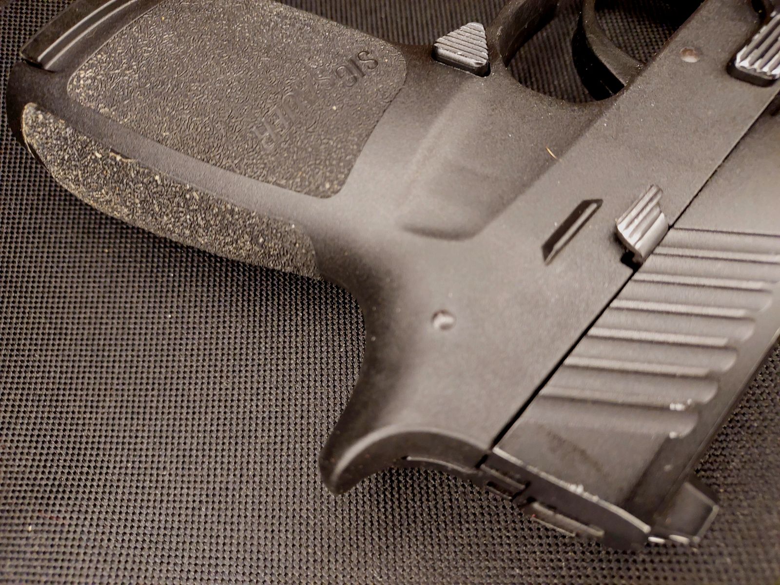 Sig Sauer P320 blank firing pistol in caliber 9 mm P.A.K. Black in the original SIG case (PTB 1038)