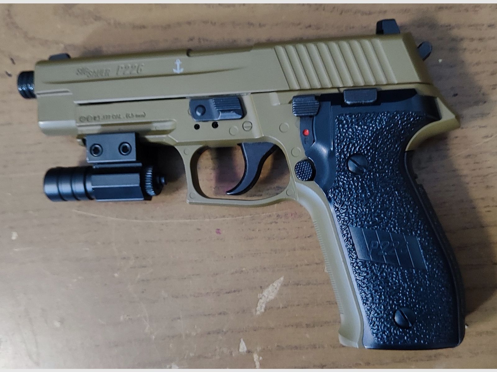 SIG Sauer CO2 Pistole Cal. 1.77 (4,5mm) Diabolo