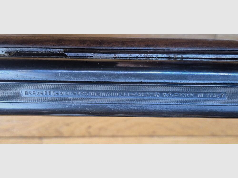 Bernardelli « Semiautomatico » model 1947 – Cal. 12/70 – First Italian semi-auto shotgun – Removable magazine 2+1 – Polychoke Hartford – Category B – Rare model, image 1 of 33