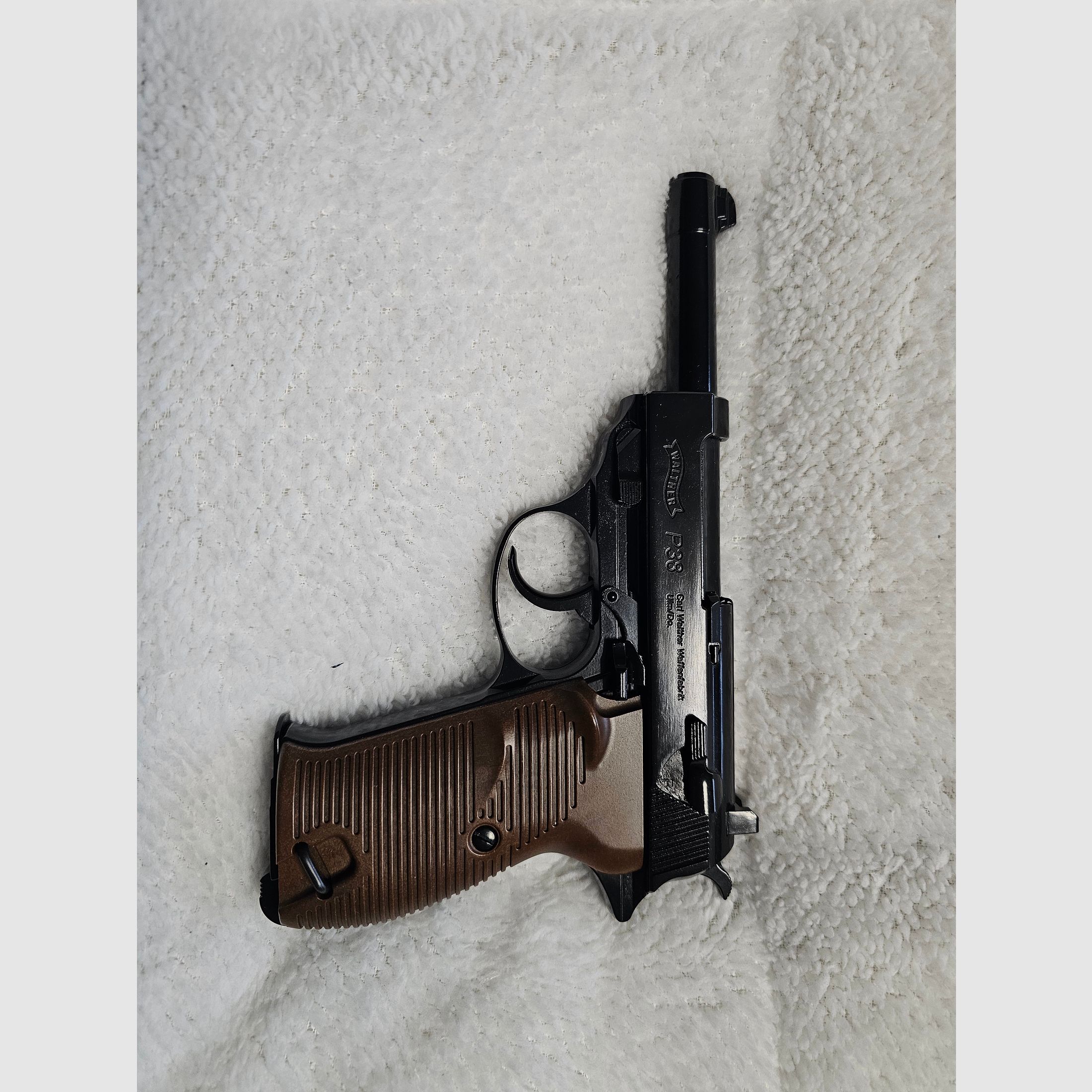 Walther P 38