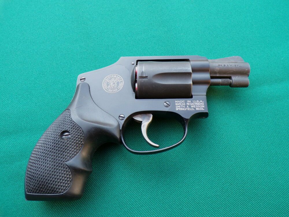 Smith & Wesson Hammerless