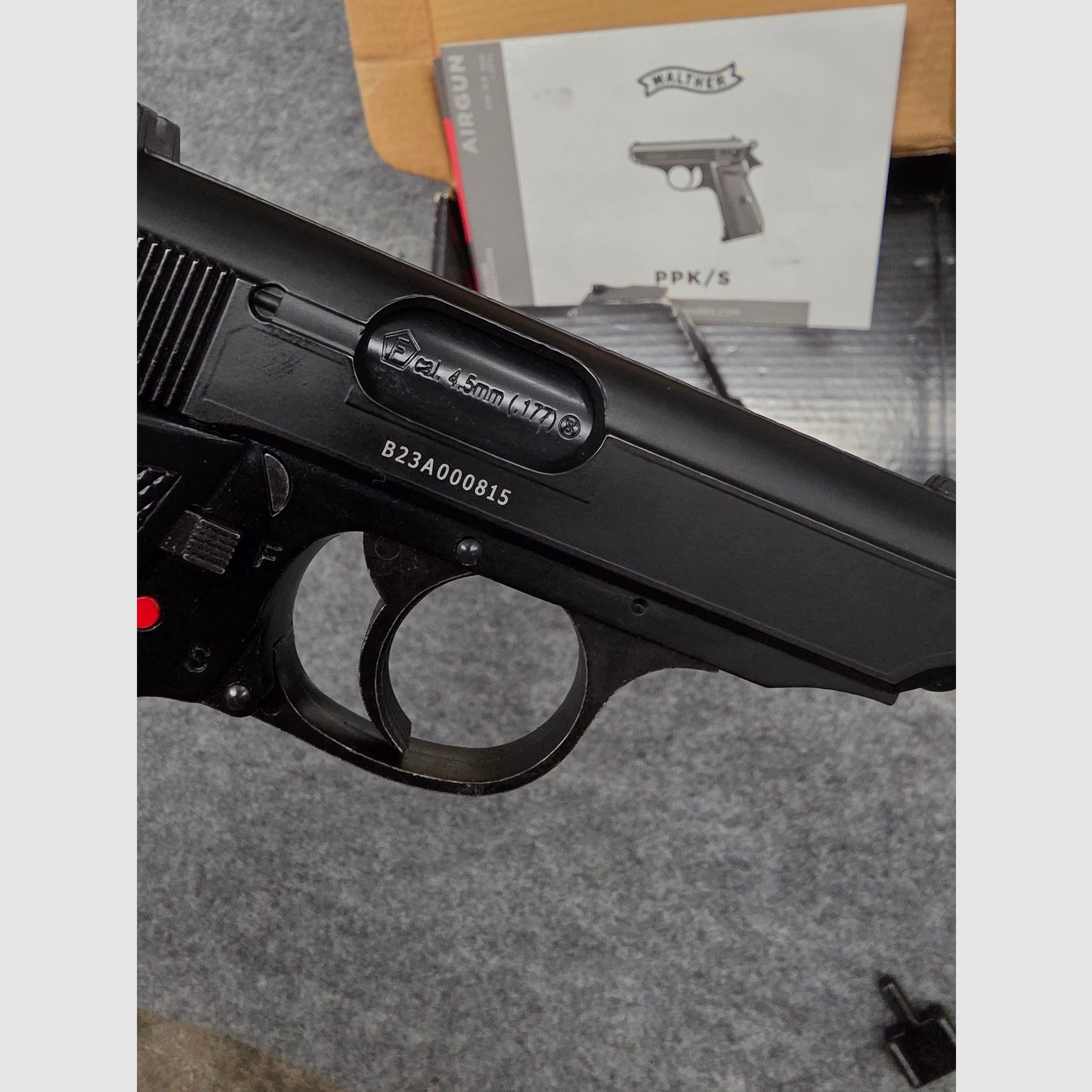   Walther PPK/S CO2-Pistole  Cal. 4,5 mm Stahl BB