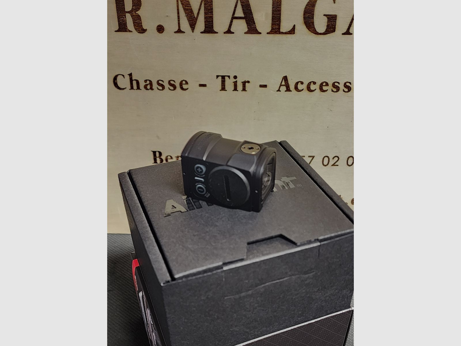 AIMPOINT Militaire ACRO P-2 mit 3,5 MOA Schnittstelle, Bild 2 von 6