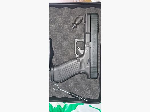 Glock (Umarex) 17 Gen.5, Schwarz, 17 Schuss