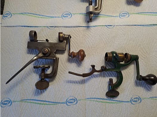 Schrotpatronen Wiederladegeräte mit Zubehör