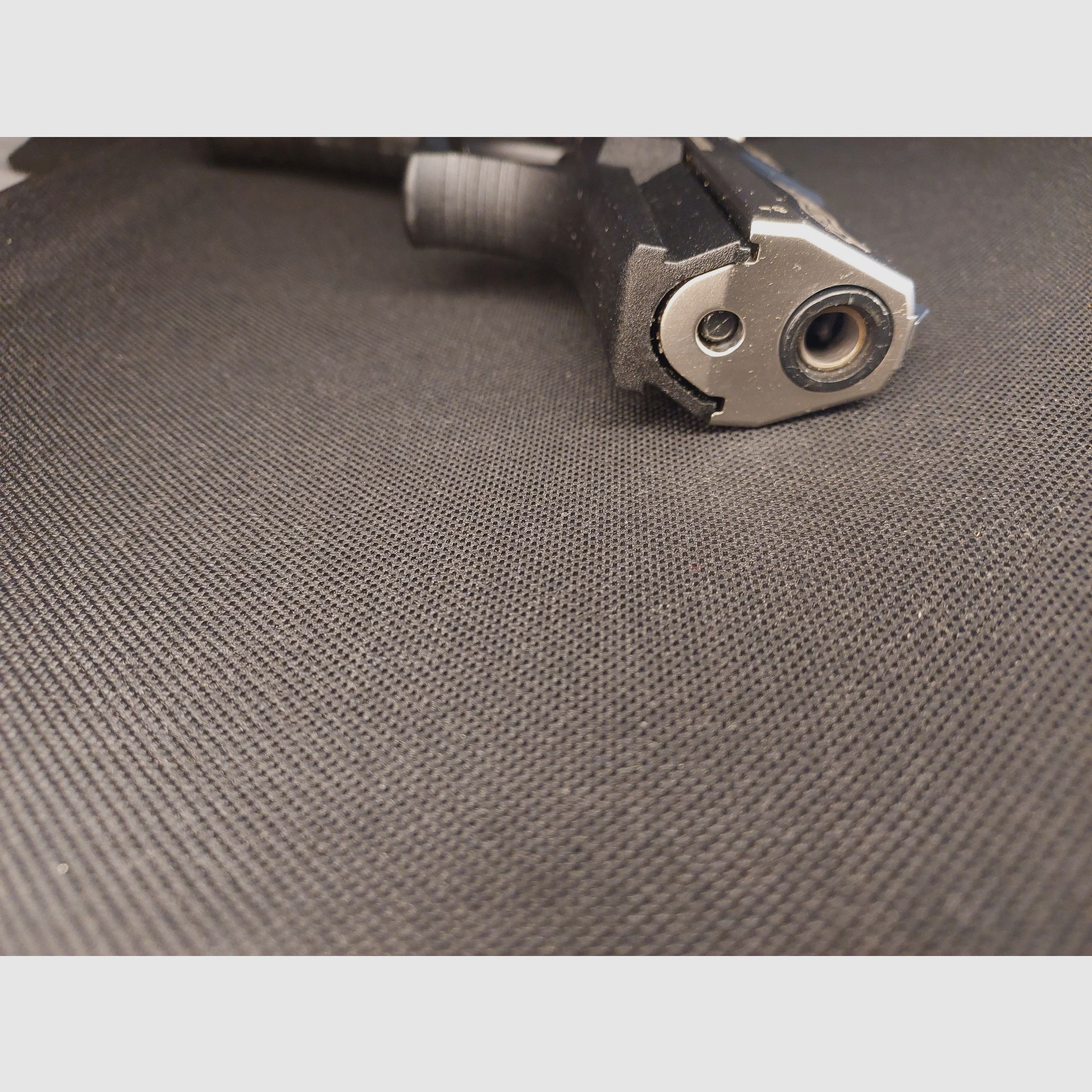 Pistolet d'alarme Walther P99 9mm P.A.K. bicolore Nickel (PTB 762) P 99