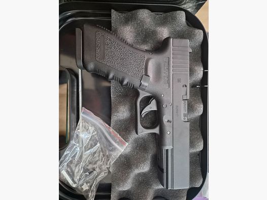 Glock 17 Co2 pistol caliber 4.5 mm steel BB / Diabolo blowback