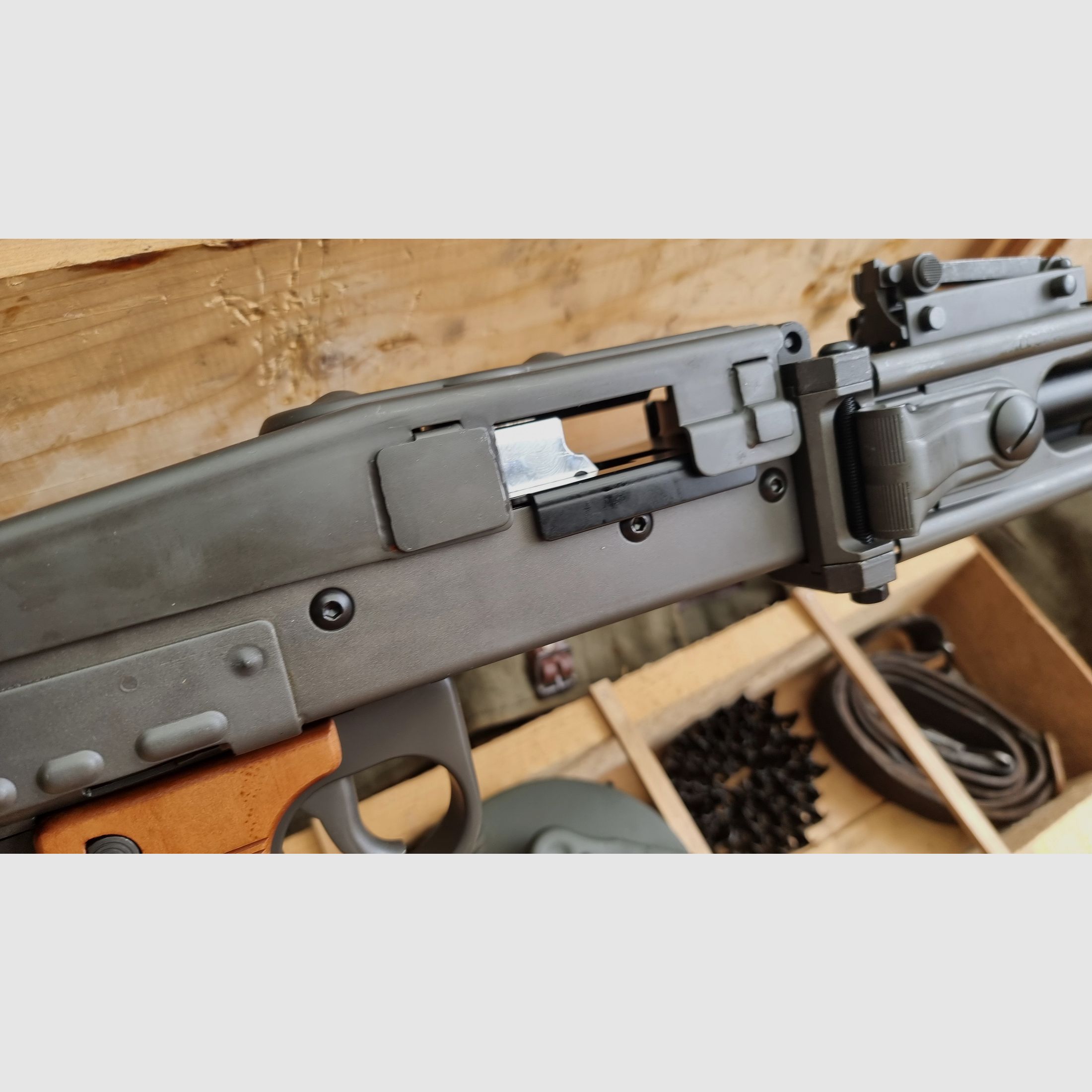 MG 42 Airsoft G&G Vollmetall Schussrate 1200 mit original Kiste und Zubehör 42/53 rar
