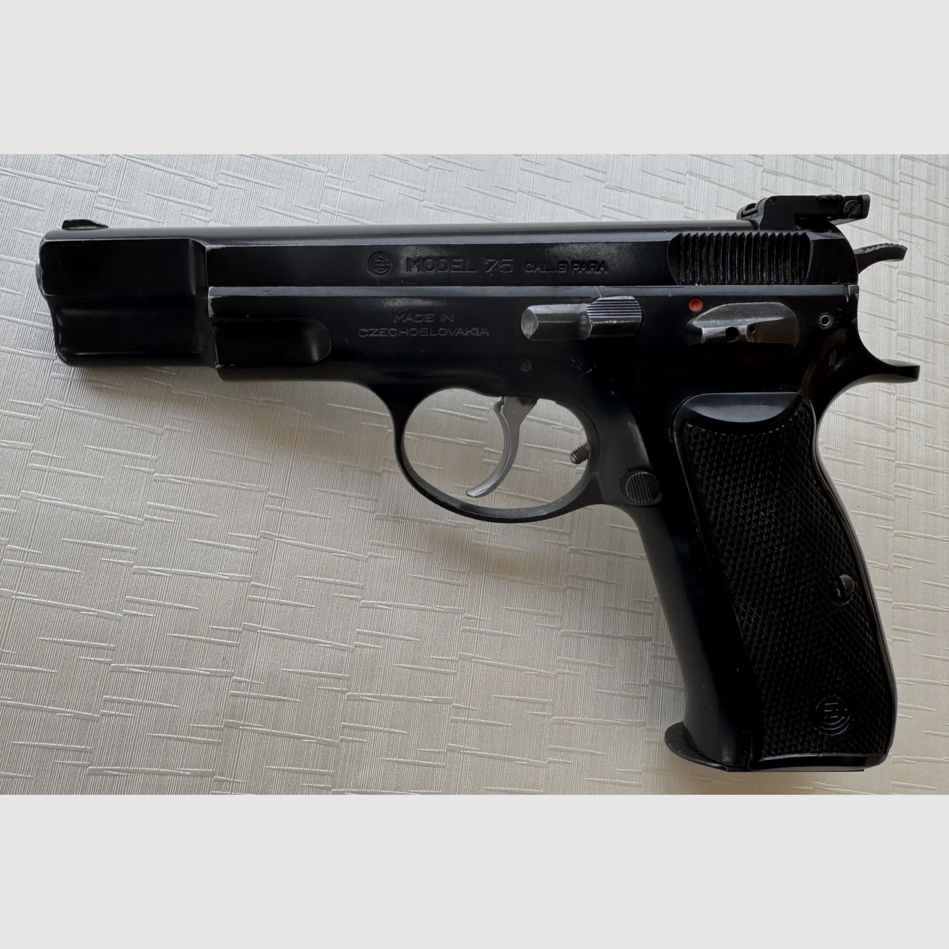 Brünner CZ 75, Kaliber 9mm Luger