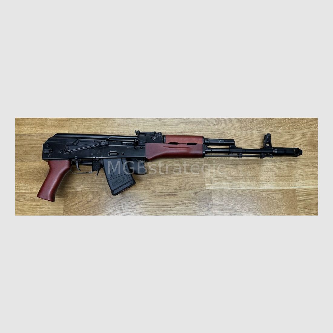 Kalashnikov USA - KR103 SFS con culata plegable 7,62x39 1/1 réplica civil de la legendaria AK103 - Sistema AK47 AKM AK74 - KR-103 SFS – Rifle de Plegado Lateral 7.62x39mm – Forjado en Frío