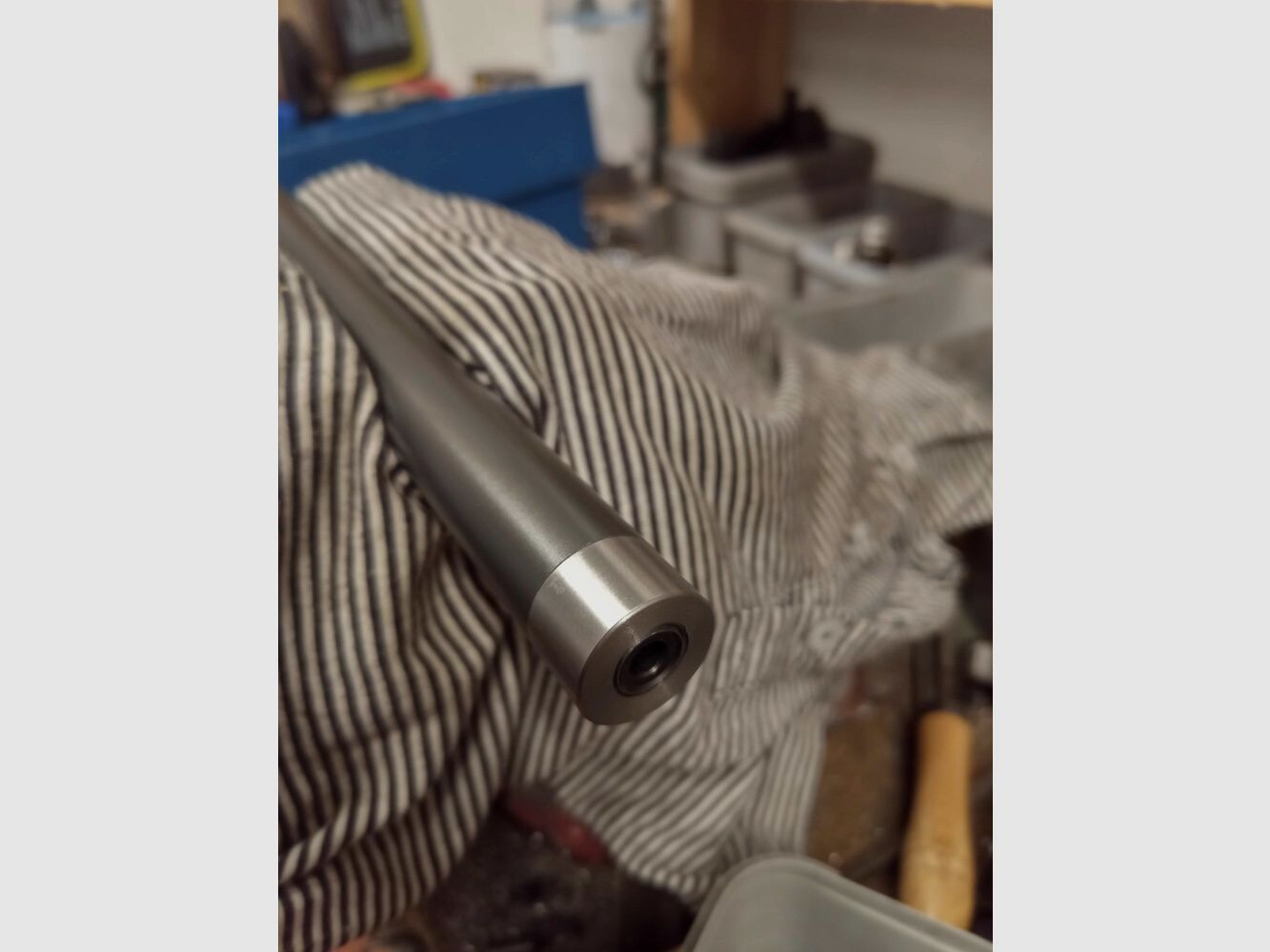 ATELIER // MACHINING SILENCER DRAAD, afbeelding 2 van 2