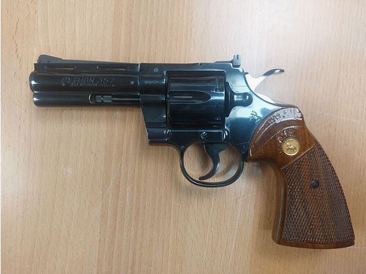 Colt, USA Python