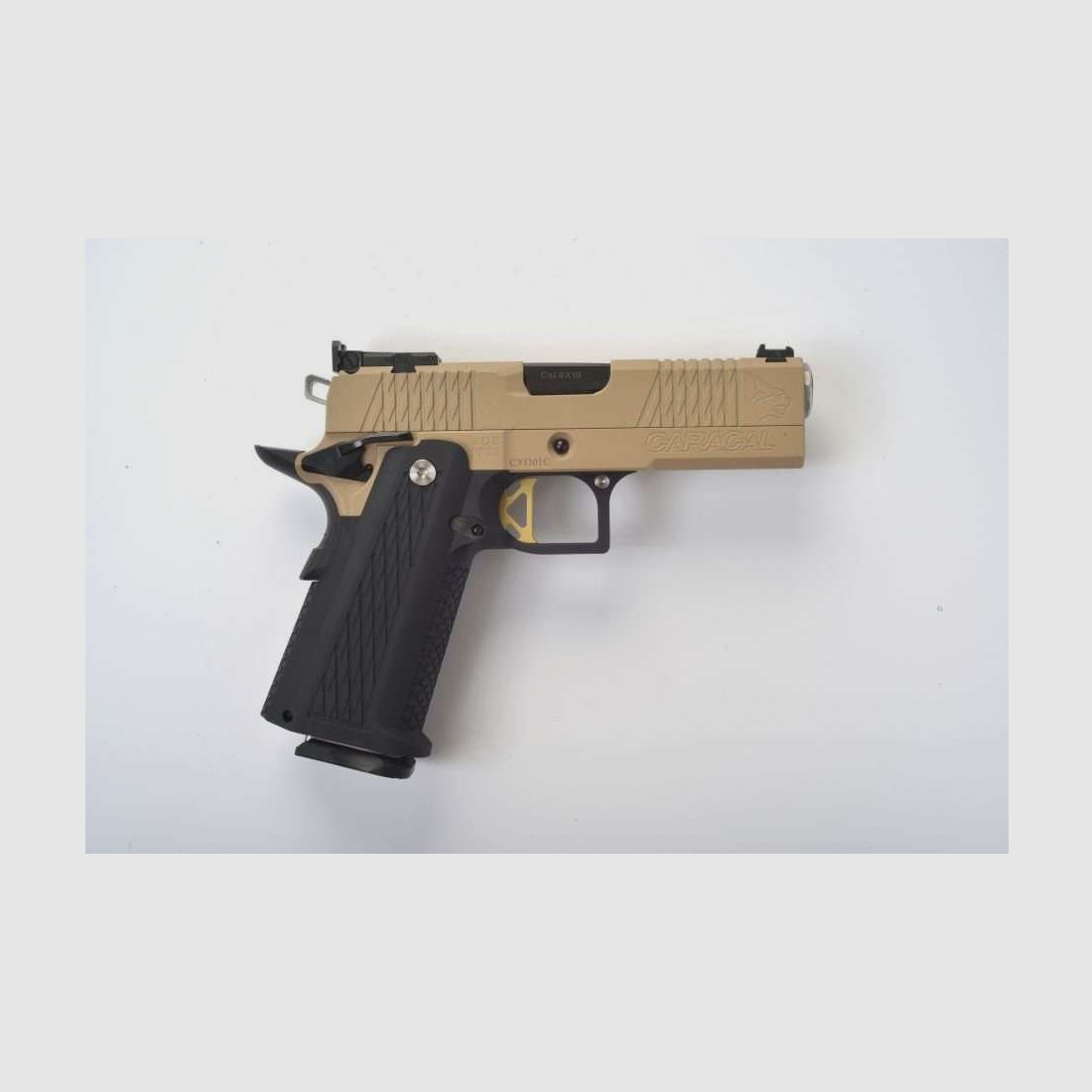 XDB Pistolet Caracal Lynx Compact Desert Black Cal.9X19