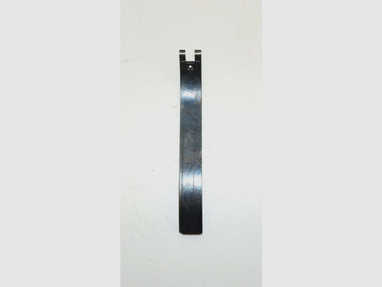 Fabryka broni w Bernie Używana sprężyna zamka do szwajcarskiego pistoletu ordynansowego Parabellum 1900, kal. 7,65mmPara, W+F P08