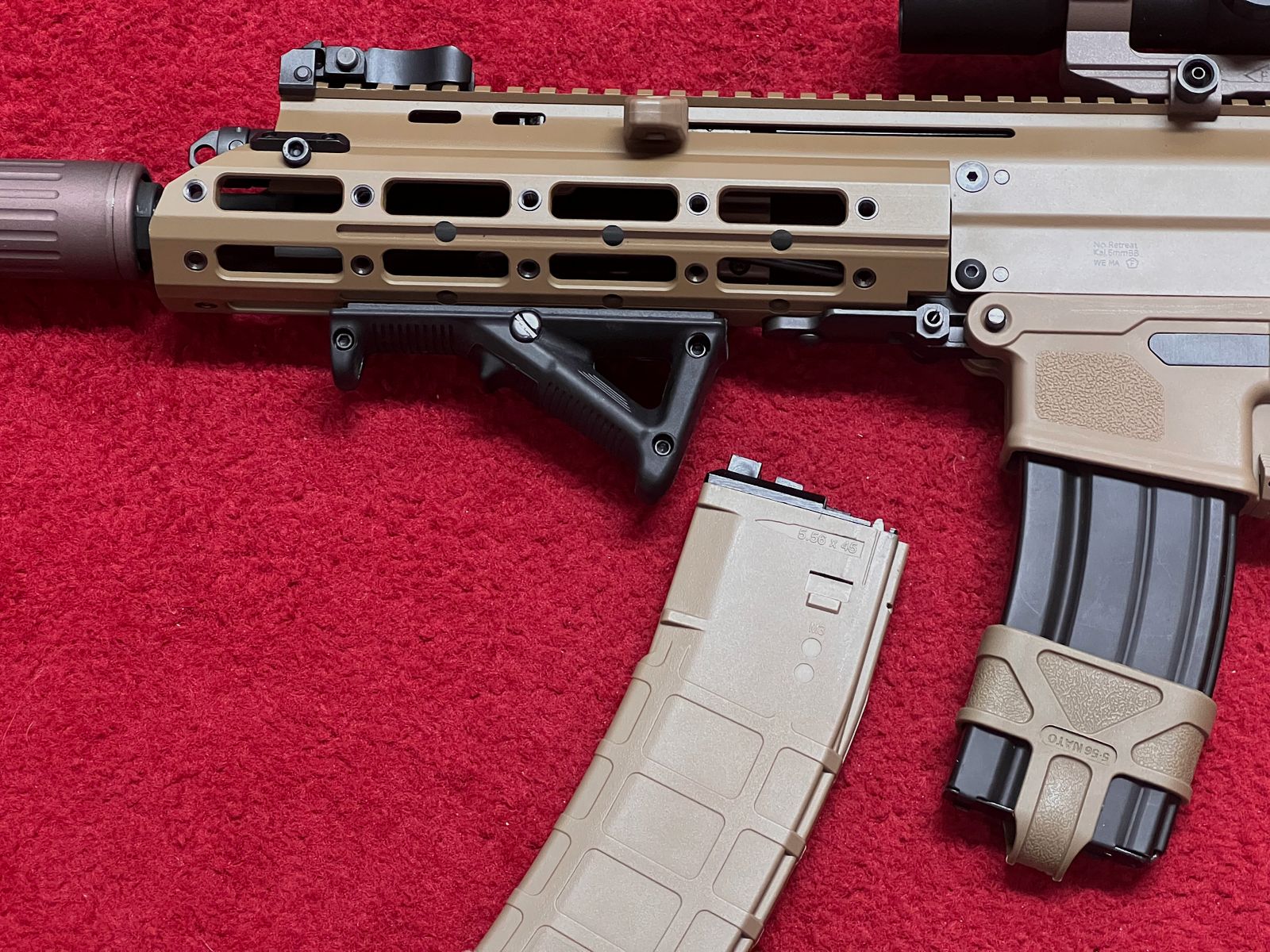 Wei-ETech MSK Masada Open Bolt GBB 6mm BB in Tan with accessories and interchangeable system