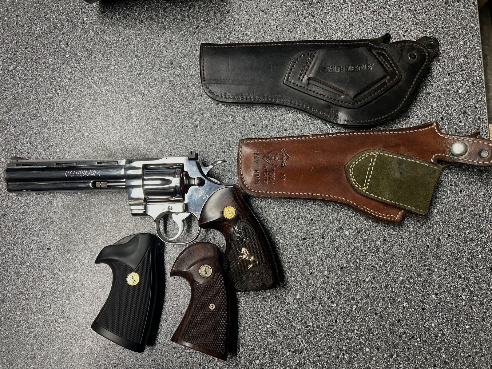 Colt Python 6“ Edelstahl 357