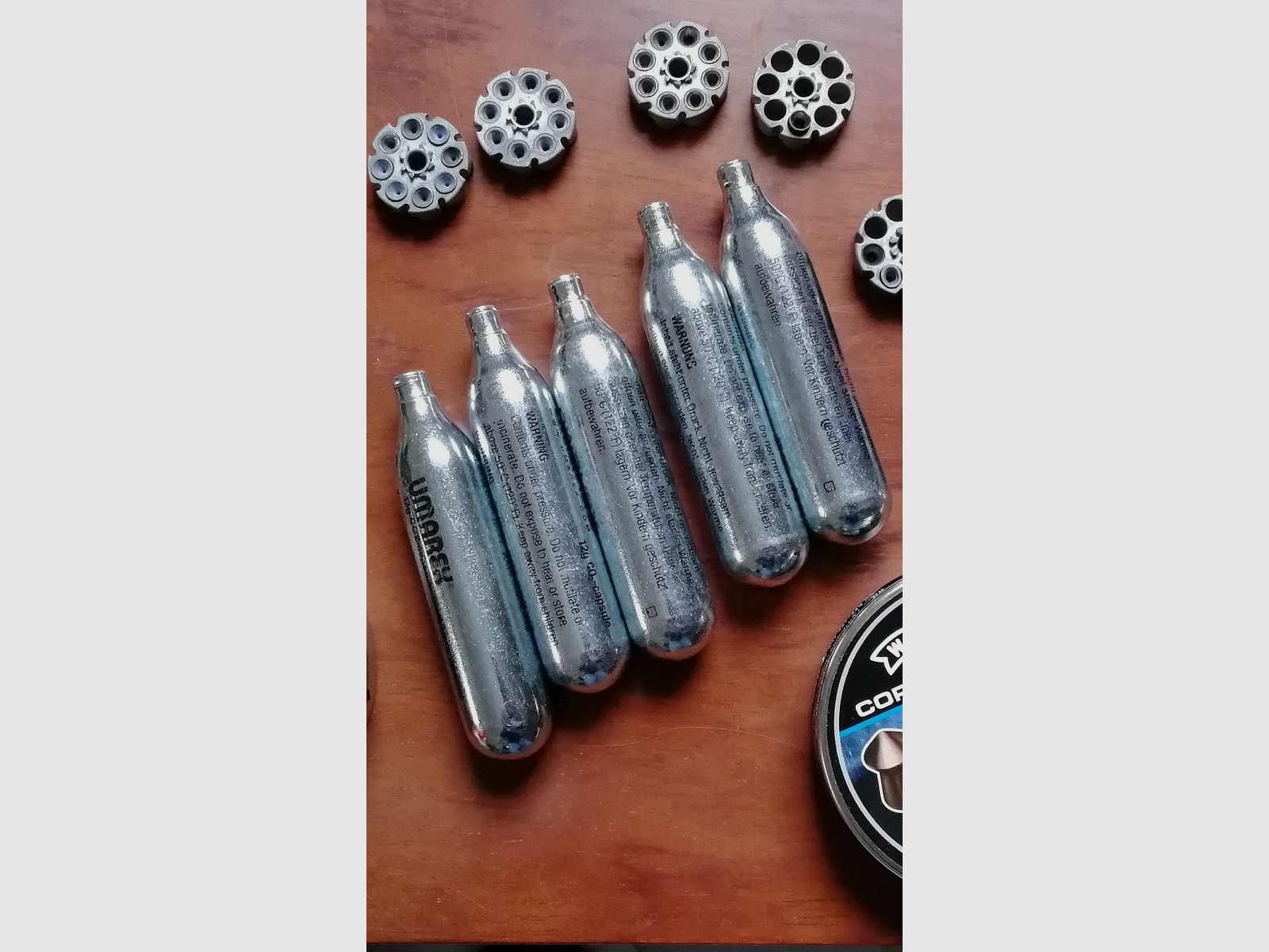 Beretta Mod. 92 FS air pistol nickel-plated with double Kst grips / like new + accessories