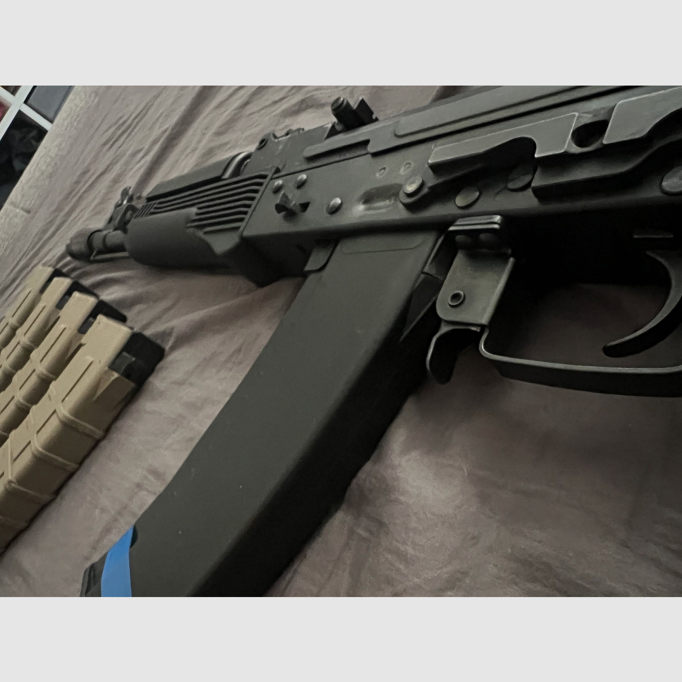 E&L Ak105 mit Magazinen 