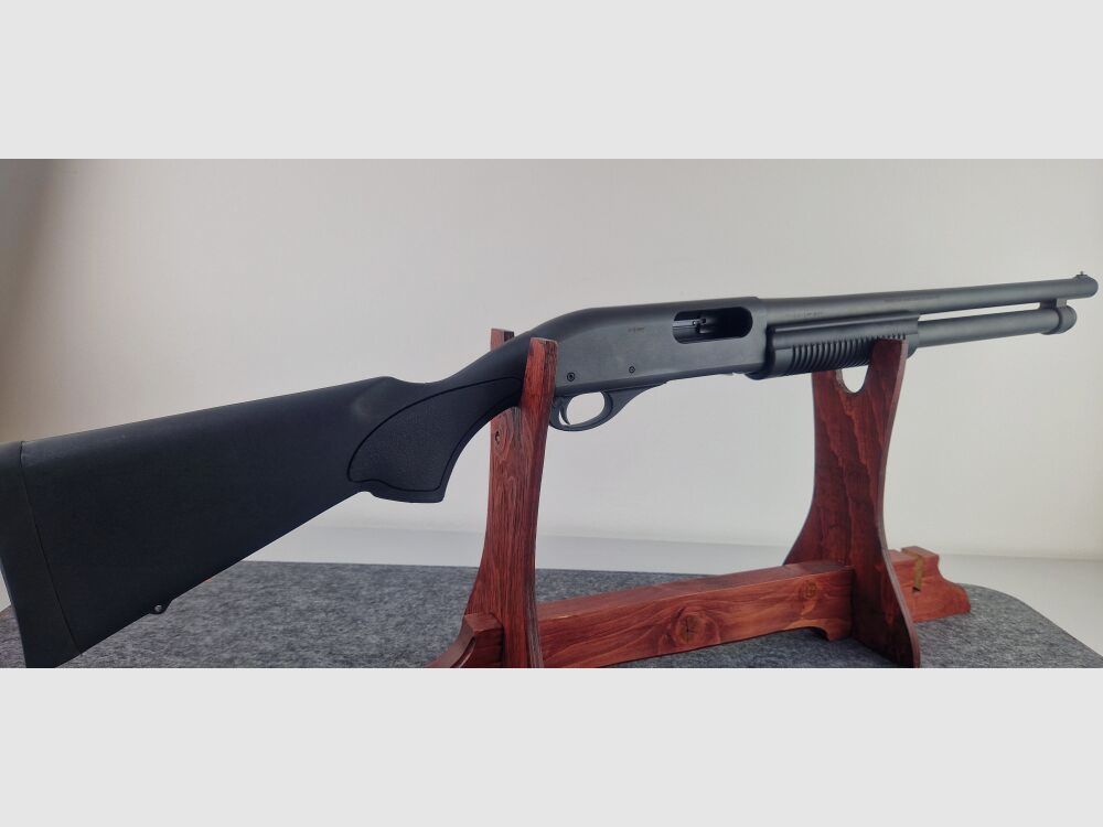 Remington	 870 Tactical Vorderschaftrepetierflinte