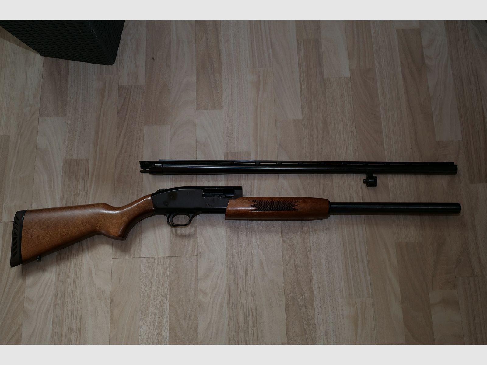 Mosserberg 500 Flinte Pumpgun 12/76